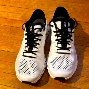 ON Running Women's Cloud X Running